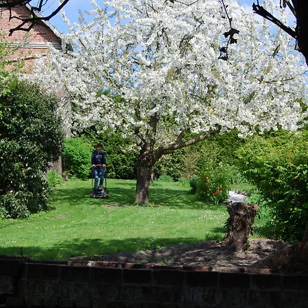 Le Clos Verlaine Hotel