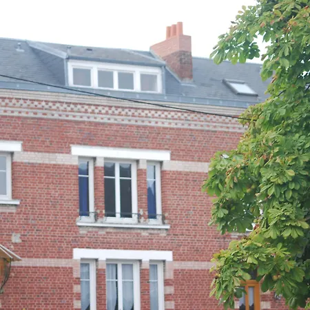 Le Clos Verlaine Отель Fampoux